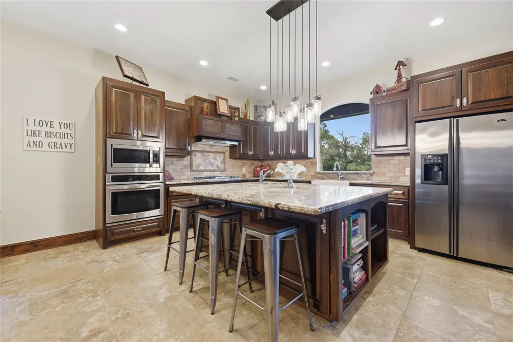8595 Jared Road Bellville, TX 77418