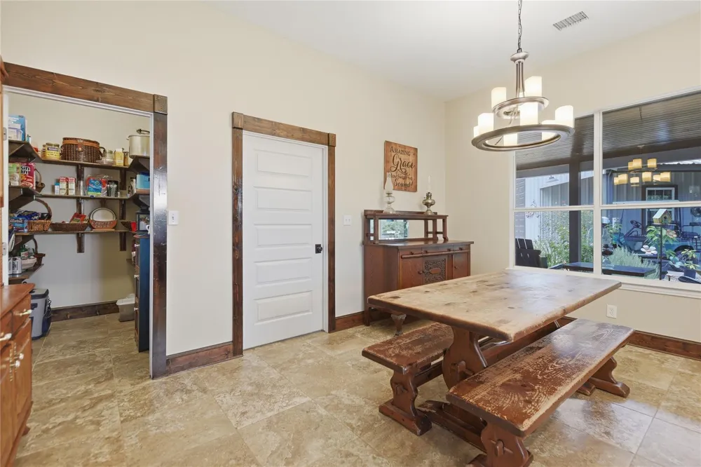 8595 Jared Road Bellville, TX 77418