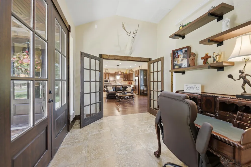 8595 Jared Road Bellville, TX 77418