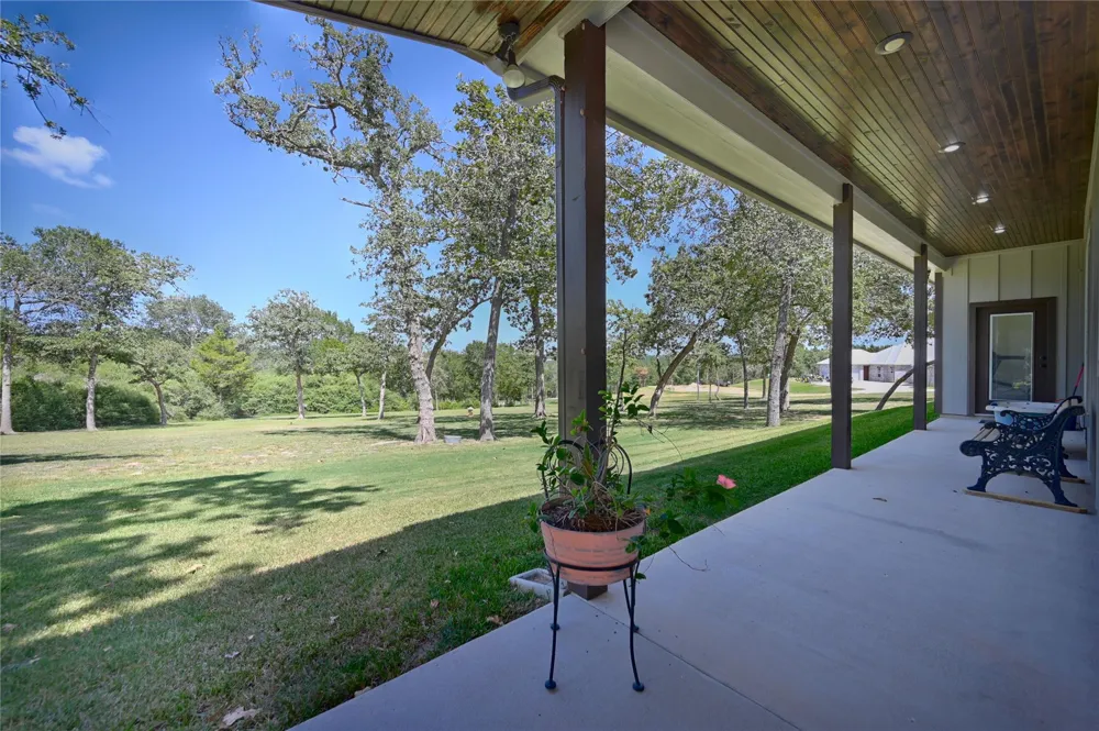8595 Jared Road Bellville, TX 77418