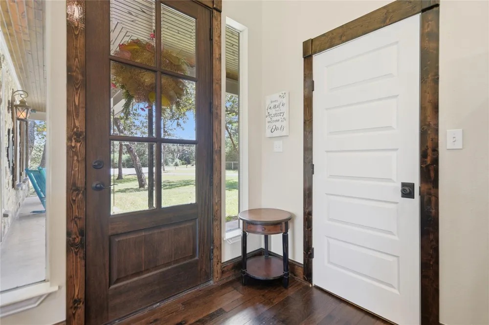 8595 Jared Road Bellville, TX 77418