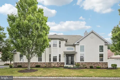 307 INGLETON COURT