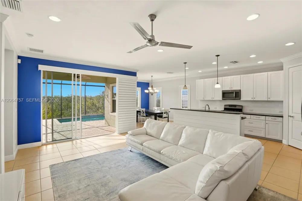 8554 Big Mangrove Dr Fort Myers, FL 33908