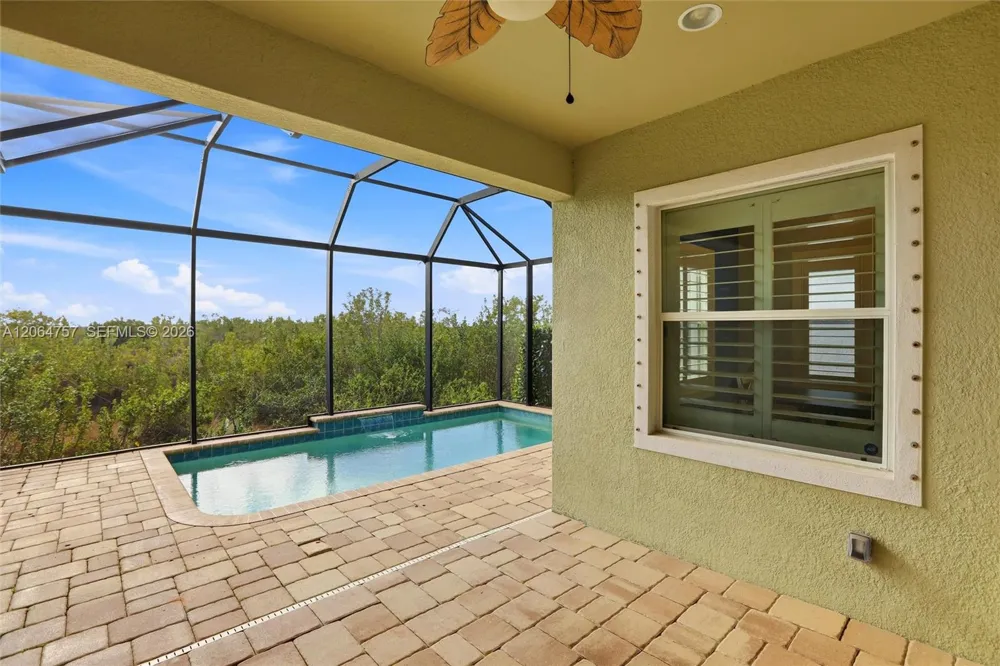 8554 Big Mangrove Dr Fort Myers, FL 33908