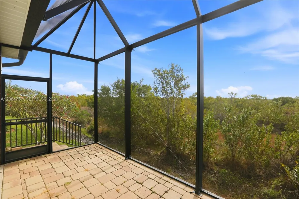 8554 Big Mangrove Dr Fort Myers, FL 33908