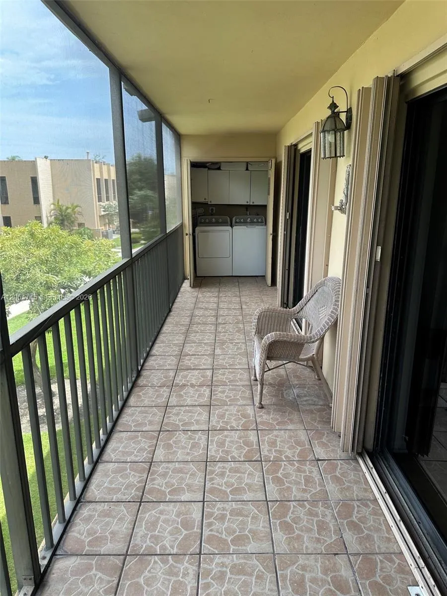 8415 SW 107th Ave #303W Miami, FL 33173