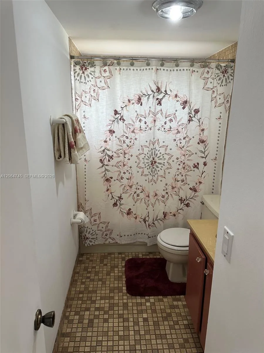 8415 SW 107th Ave #303W Miami, FL 33173