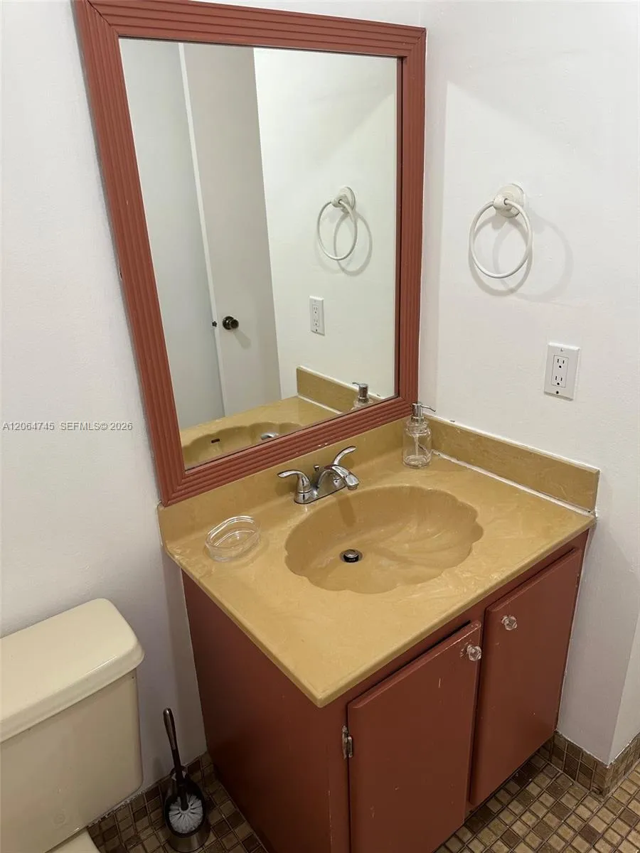 8415 SW 107th Ave #303W Miami, FL 33173