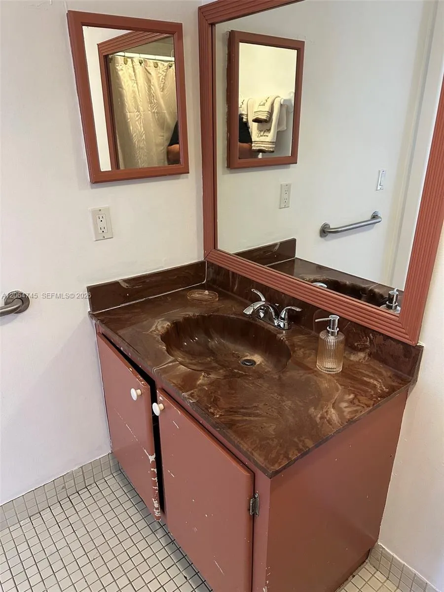 8415 SW 107th Ave #303W Miami, FL 33173