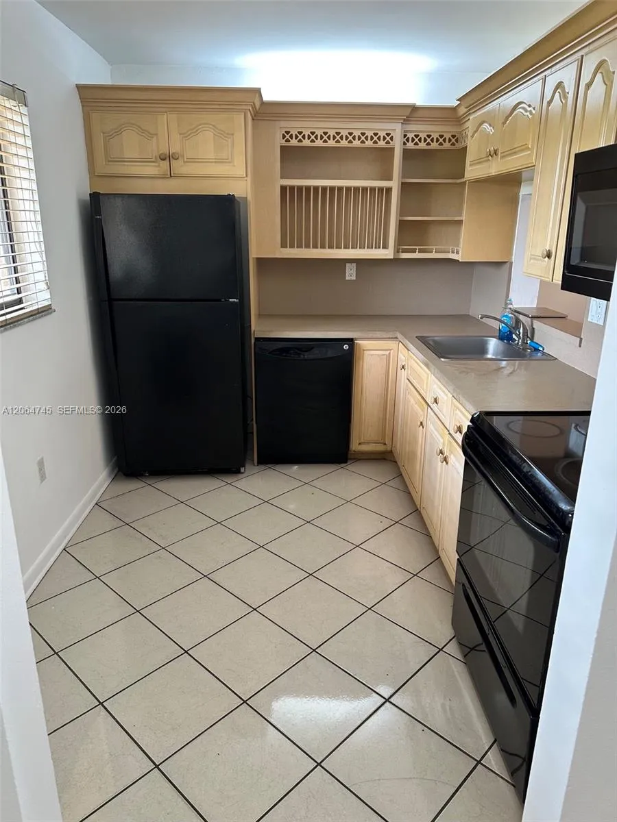 8415 SW 107th Ave #303W Miami, FL 33173