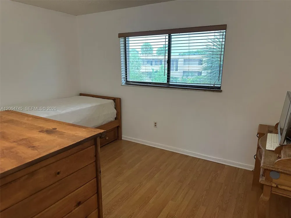 8415 SW 107th Ave #303W Miami, FL 33173