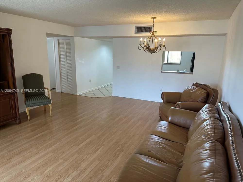 8415 SW 107th Ave #303W Miami, FL 33173