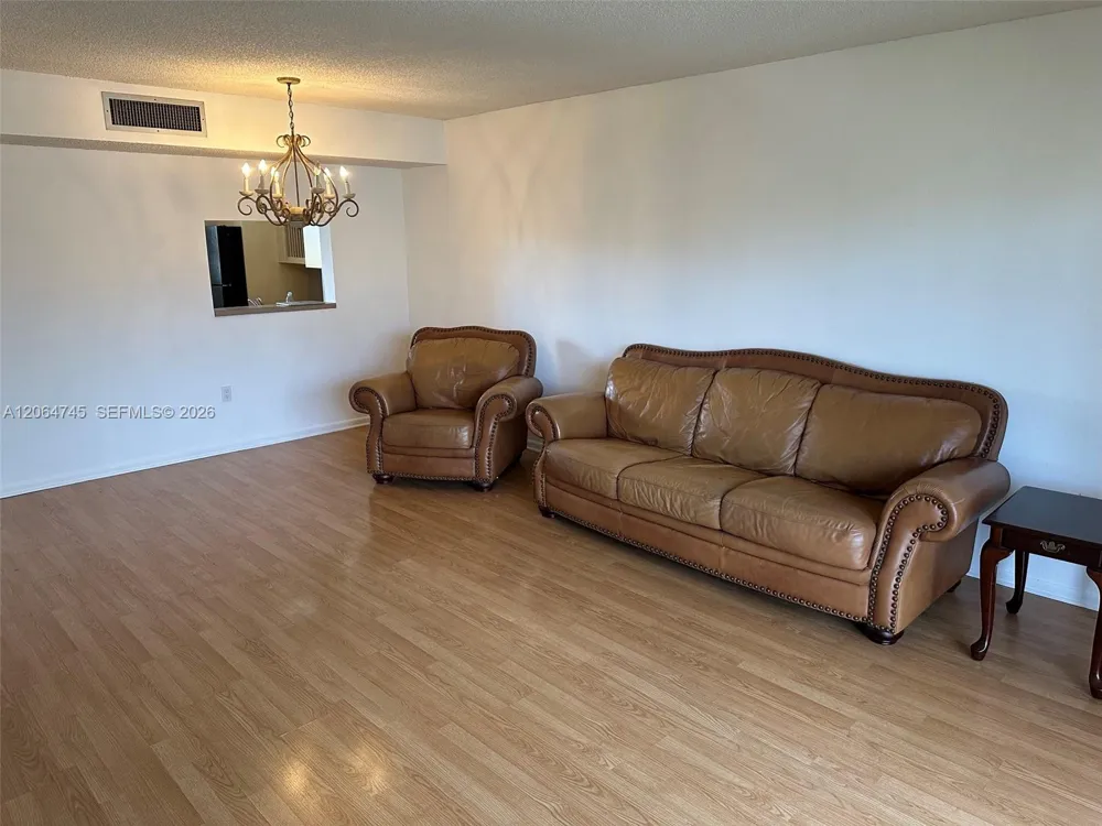 8415 SW 107th Ave #303W Miami, FL 33173