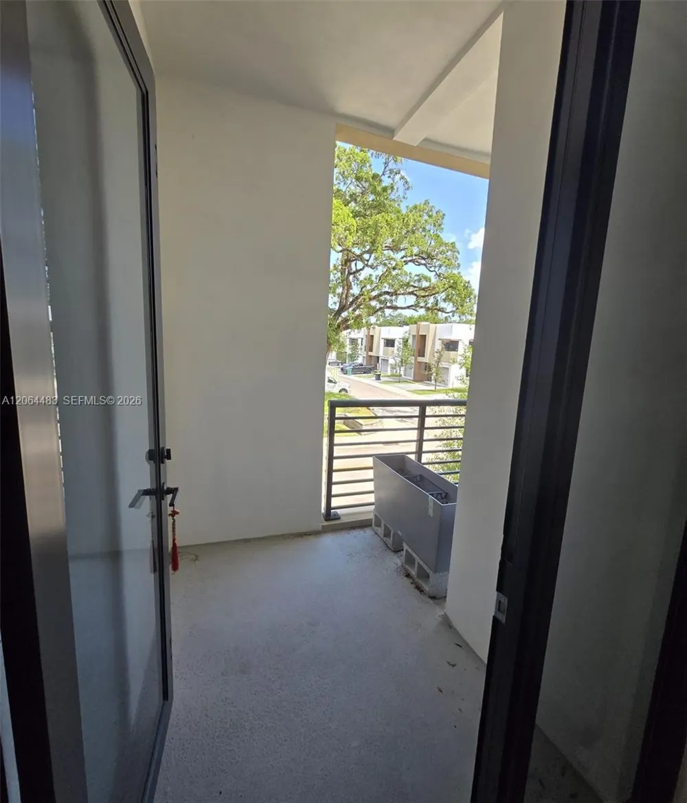 5503 W Oak Way #5503 Dania Beach, FL 33314