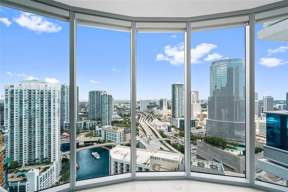 200 Biscayne Boulevard Way #3802 Miami, FL 33131