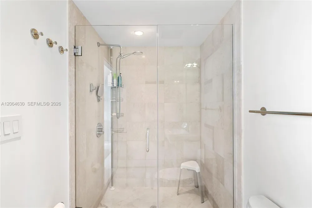 200 Biscayne Boulevard Way #3802 Miami, FL 33131