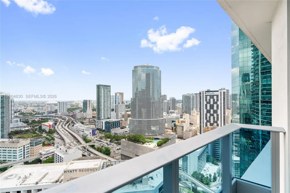 200 Biscayne Boulevard Way #3802 Miami, FL 33131