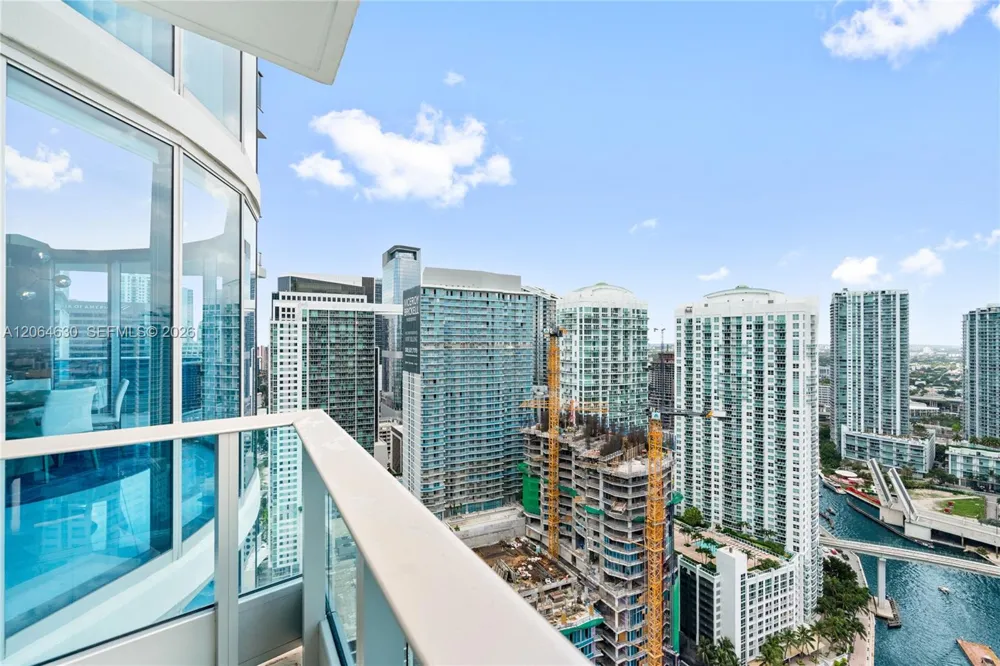 200 Biscayne Boulevard Way #3802 Miami, FL 33131