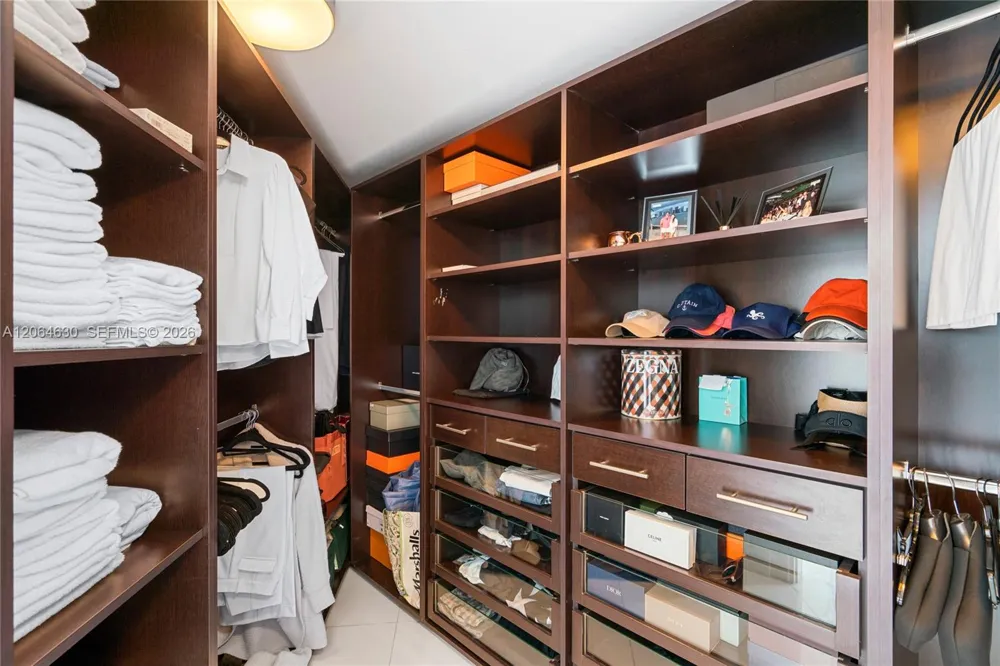 200 Biscayne Boulevard Way #3802 Miami, FL 33131
