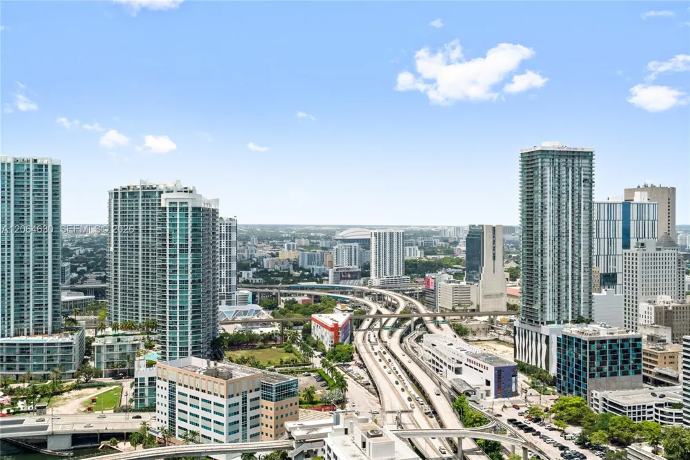200 Biscayne Boulevard Way #3802 Miami, FL 33131