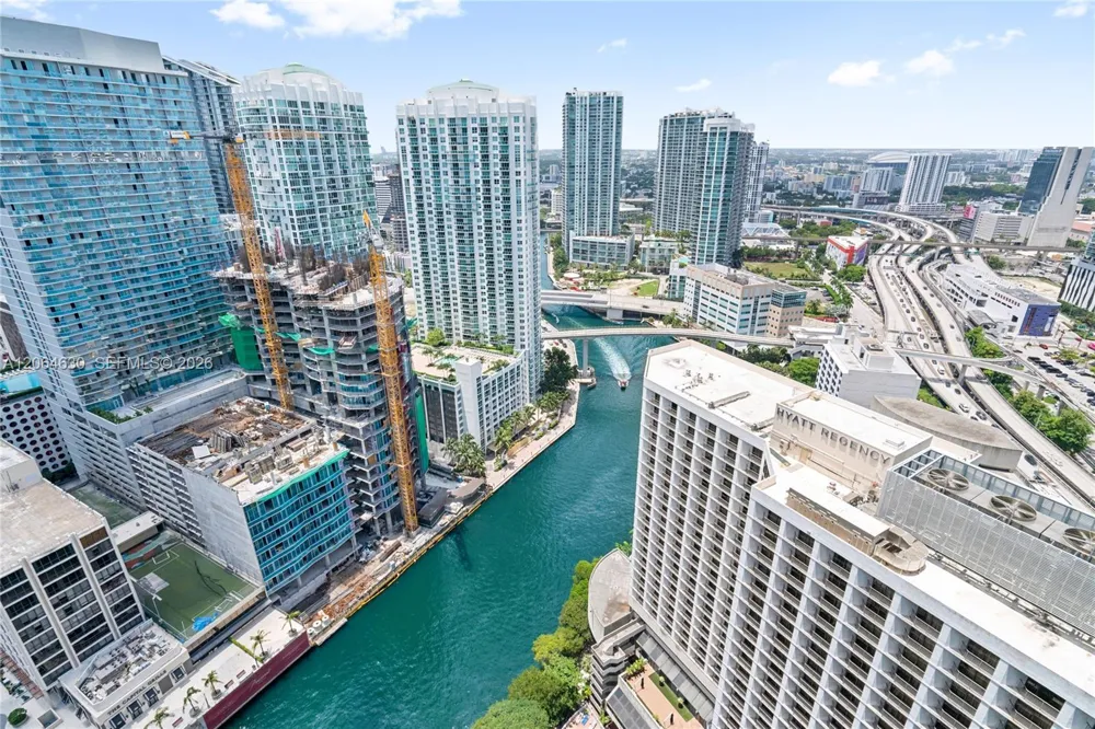 200 Biscayne Boulevard Way #3802 Miami, FL 33131