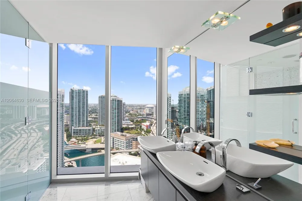 200 Biscayne Boulevard Way #3802 Miami, FL 33131