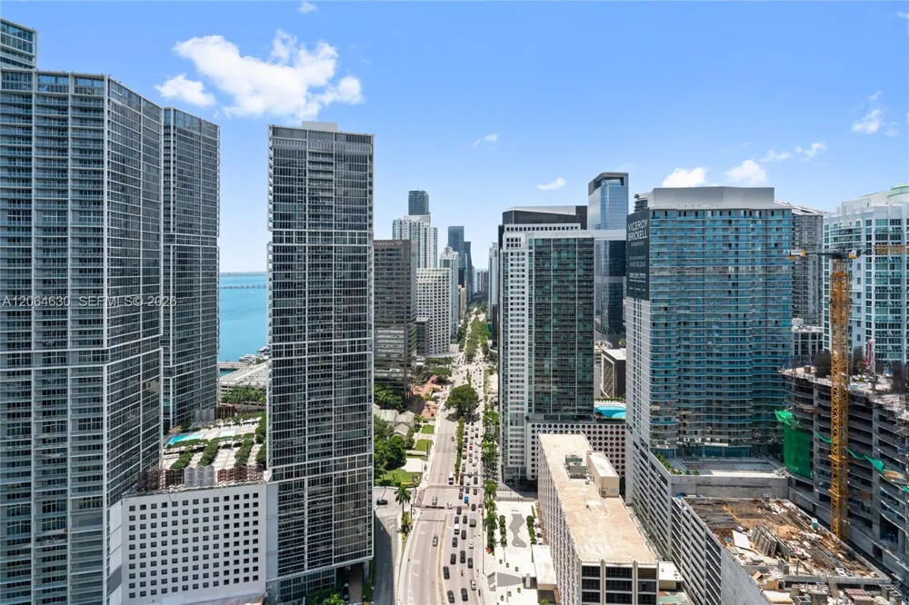 200 Biscayne Boulevard Way #3802 Miami, FL 33131
