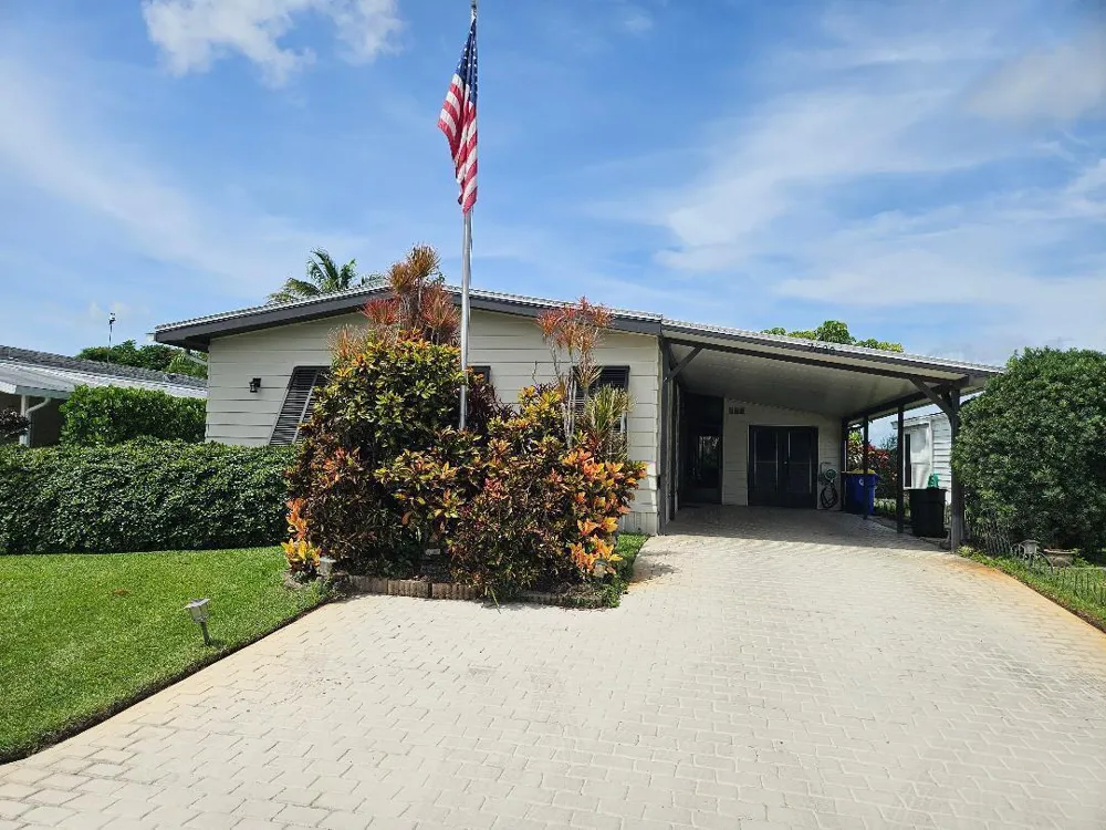 7680 SE Shenandoah Drive Hobe Sound, FL 33455