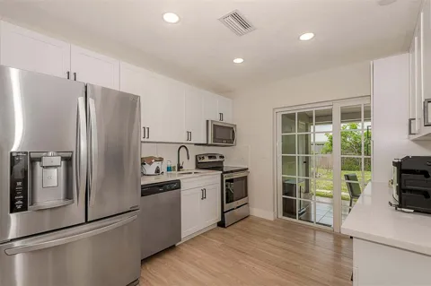 1449 SE 4TH AVENUE #1449