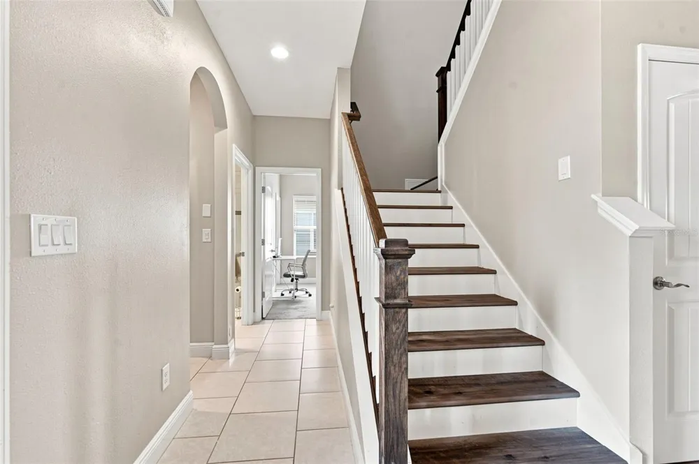 5306 SILVER SUN DRIVE Apollo Beach, FL 33572