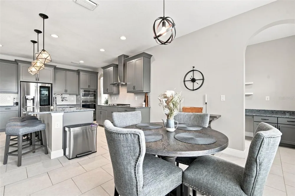 5306 SILVER SUN DRIVE Apollo Beach, FL 33572