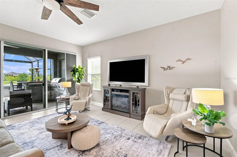 5306 SILVER SUN DRIVE Apollo Beach, FL 33572