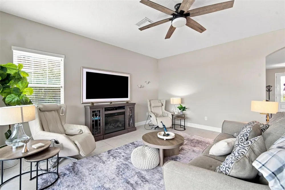 5306 SILVER SUN DRIVE Apollo Beach, FL 33572