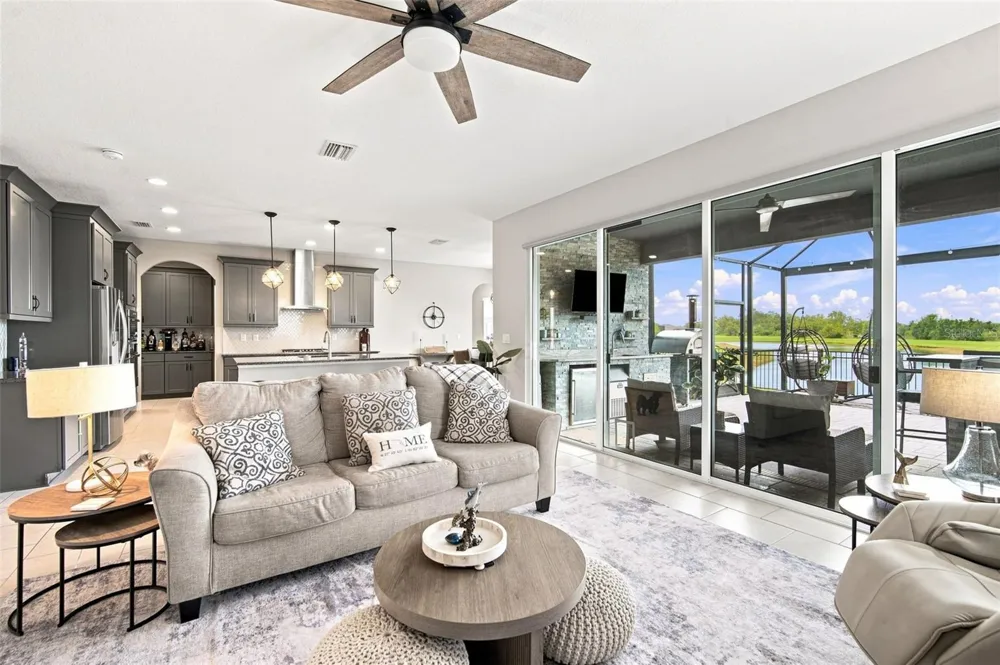 5306 SILVER SUN DRIVE Apollo Beach, FL 33572