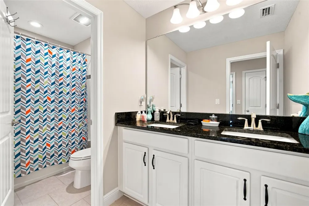 5306 SILVER SUN DRIVE Apollo Beach, FL 33572
