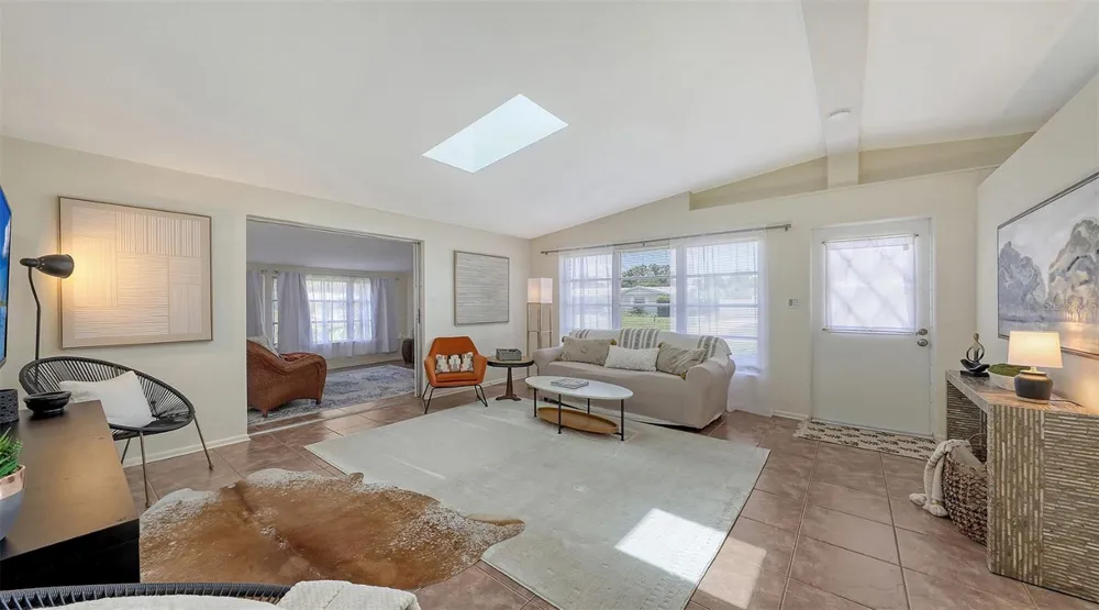 2551 WANETA DRIVE Sarasota, FL 34231