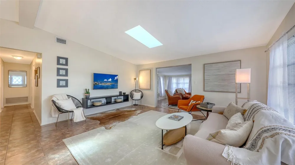 2551 WANETA DRIVE Sarasota, FL 34231