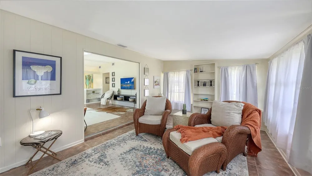 2551 WANETA DRIVE Sarasota, FL 34231