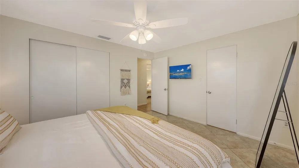 2551 WANETA DRIVE Sarasota, FL 34231
