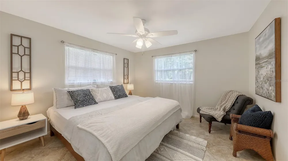 2551 WANETA DRIVE Sarasota, FL 34231