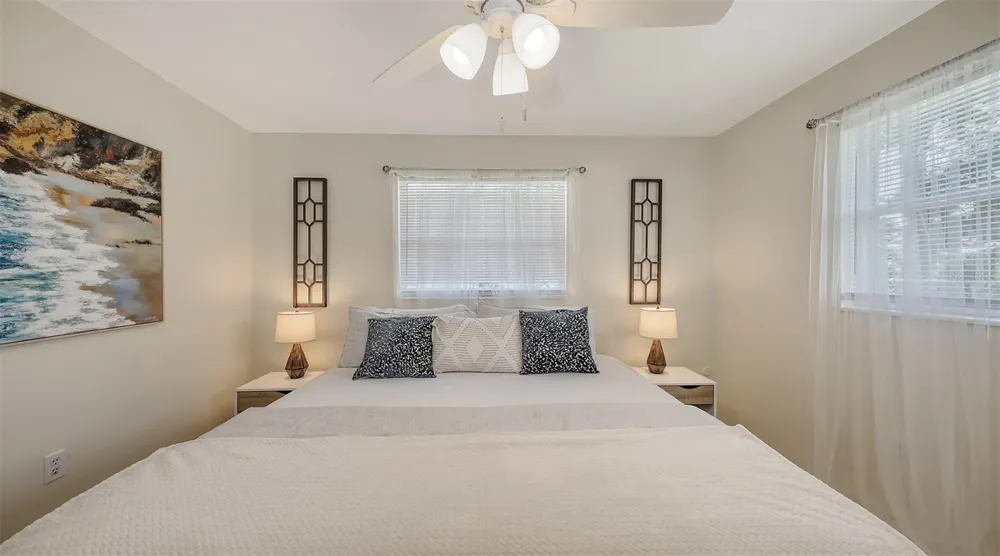 2551 WANETA DRIVE Sarasota, FL 34231