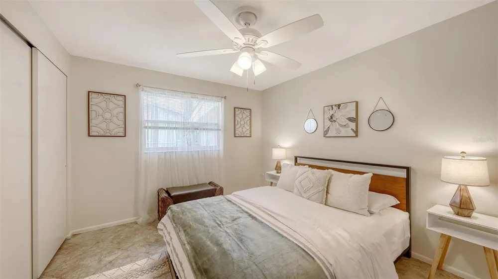 2551 WANETA DRIVE Sarasota, FL 34231