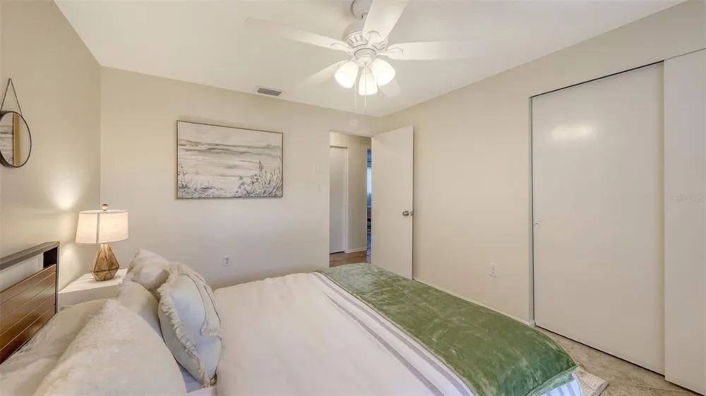 2551 WANETA DRIVE Sarasota, FL 34231