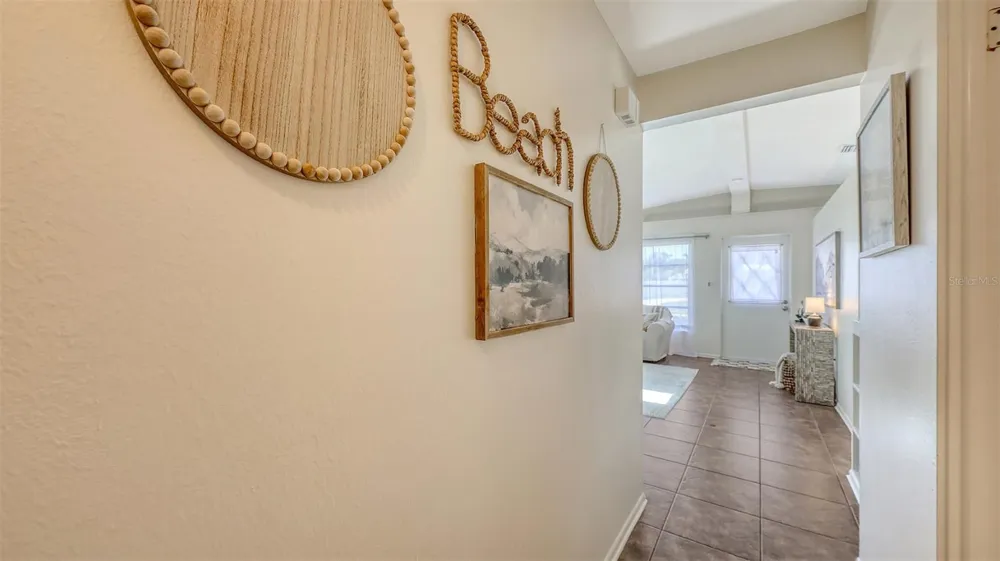2551 WANETA DRIVE Sarasota, FL 34231