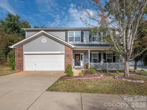 8208 Stourhead Gardens Lane