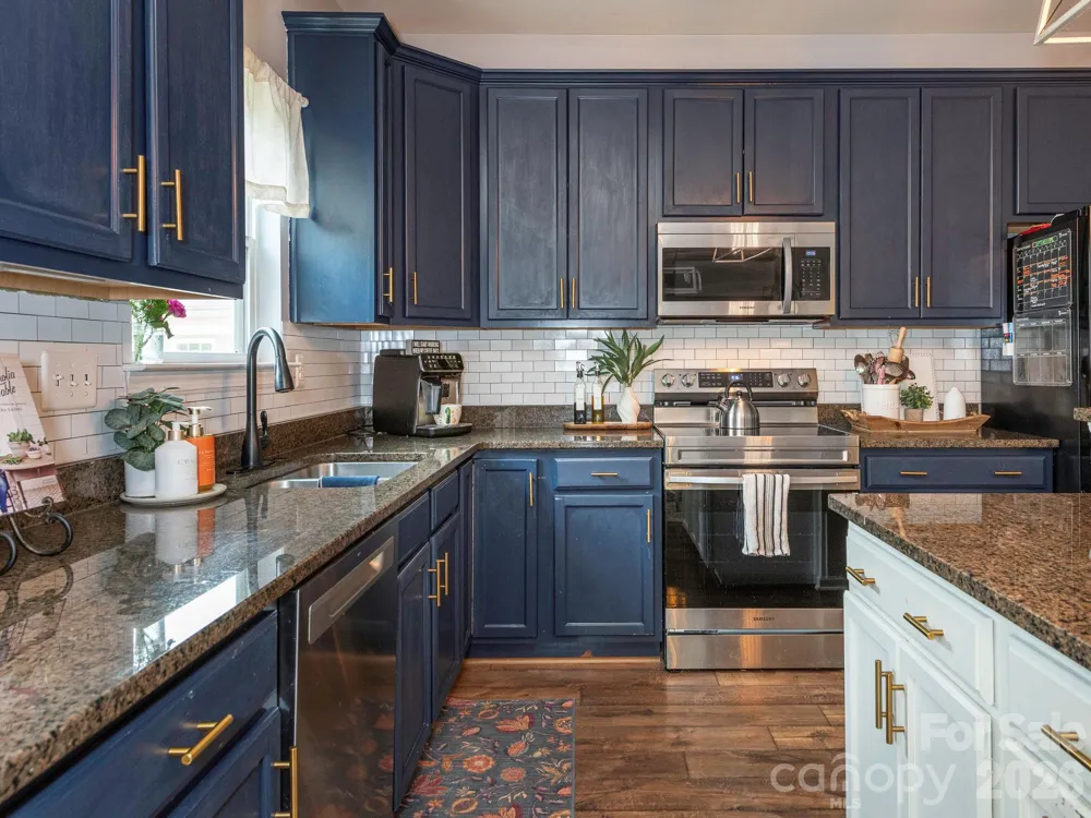 8208 Stourhead Gardens Lane Waxhaw, NC 28173
