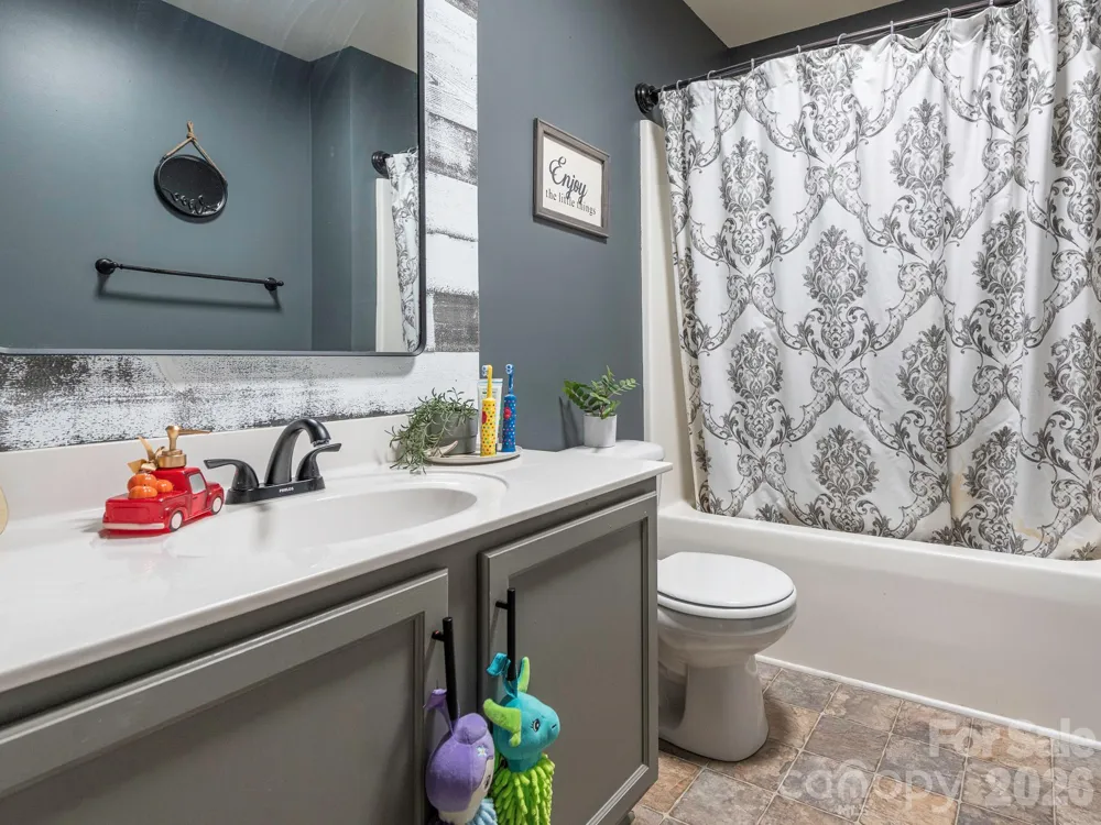 8208 Stourhead Gardens Lane Waxhaw, NC 28173