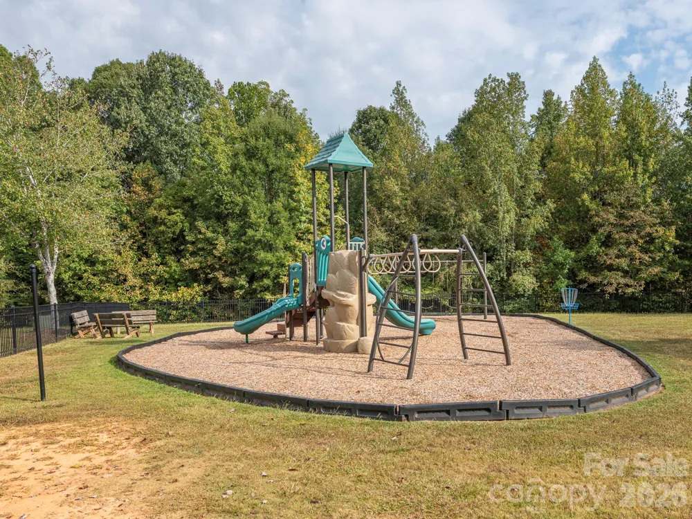 8208 Stourhead Gardens Lane Waxhaw, NC 28173