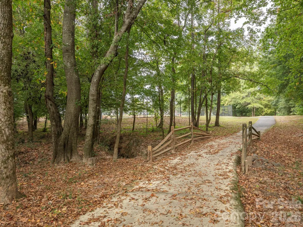 8208 Stourhead Gardens Lane Waxhaw, NC 28173