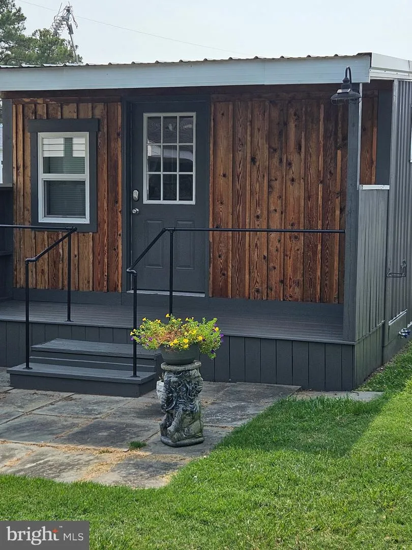 1514 DEEP POINT ROAD Woolford, MD 21677